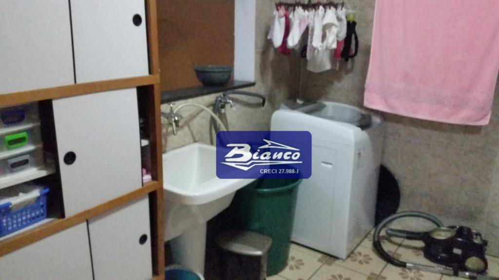 Sobrado à venda com 3 quartos, 180m² - Foto 30