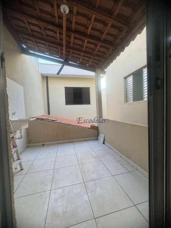 Sobrado à venda com 6 quartos, 240m² - Foto 31