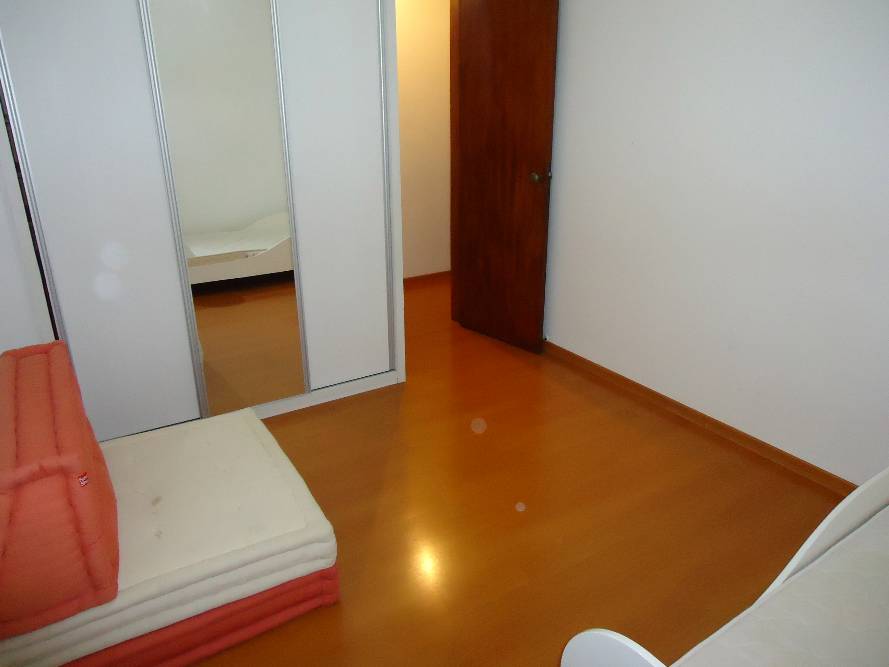 Apartamento para alugar com 3 quartos, 130m² - Foto 5