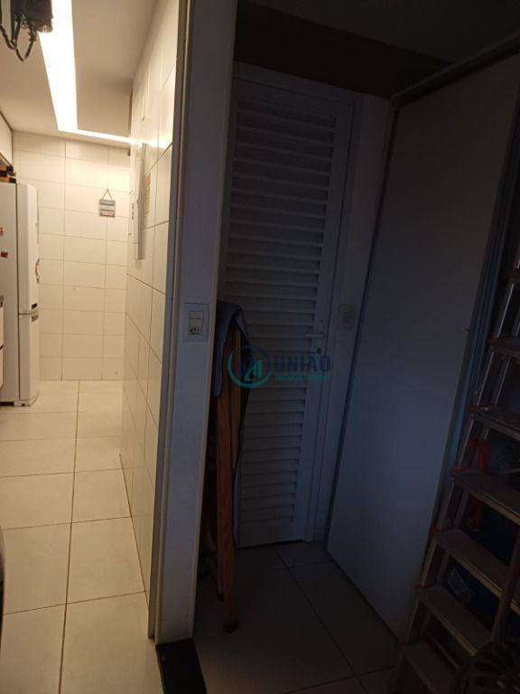 Apartamento à venda com 3 quartos, 101m² - Foto 22