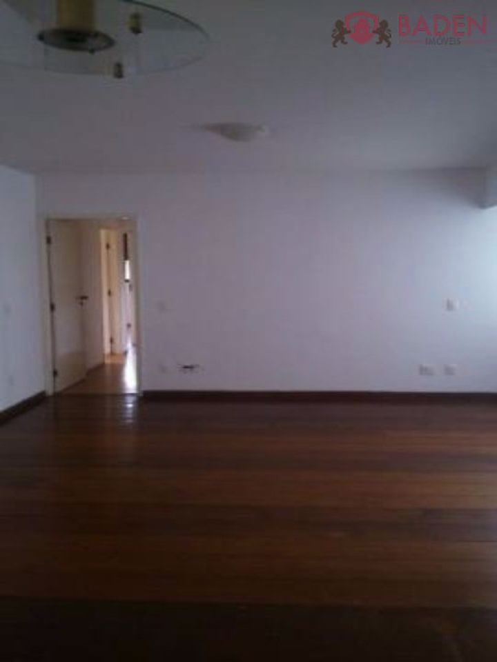 Apartamento à venda com 3 quartos, 98m² - Foto 1