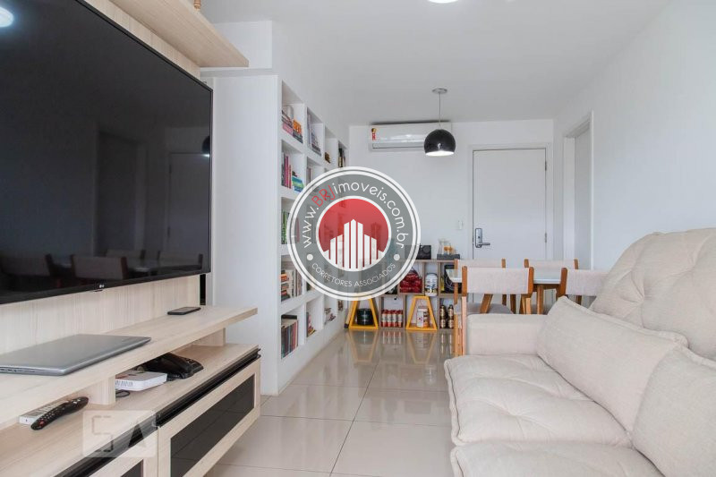 Apartamento à venda com 2 quartos, 74m² - Foto 13