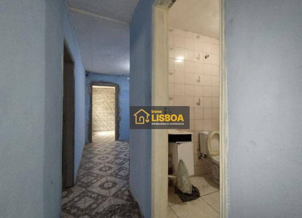 Casa à venda com 6 quartos, 250m² - Foto 23