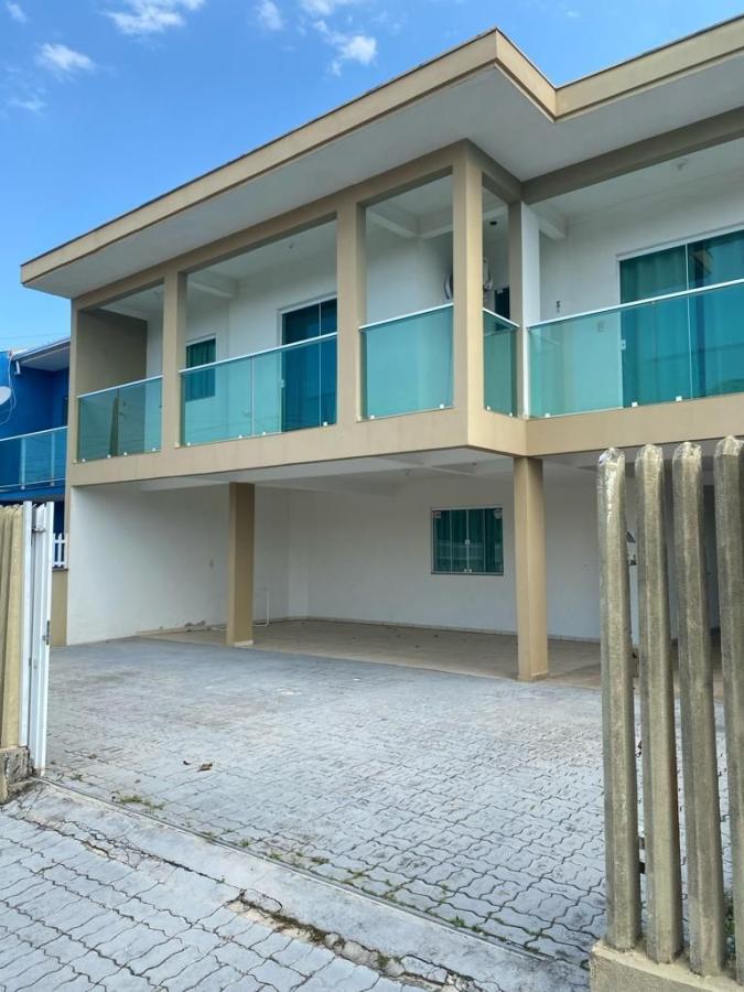 Casa à venda com 5 quartos, 340m² - Foto 1