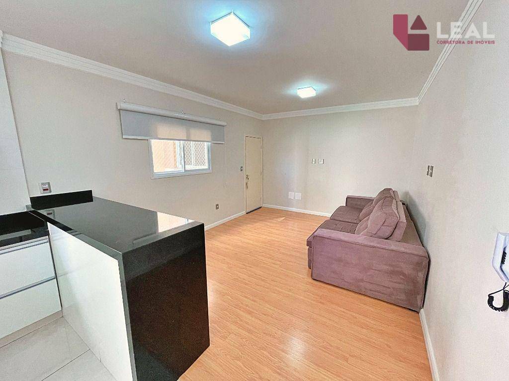 Apartamento à venda com 3 quartos, 92m² - Foto 3