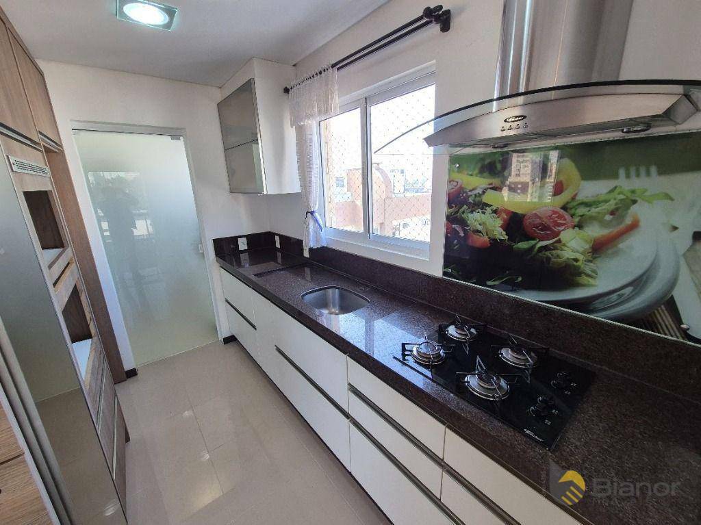 Apartamento para alugar com 2 quartos, 90m² - Foto 7