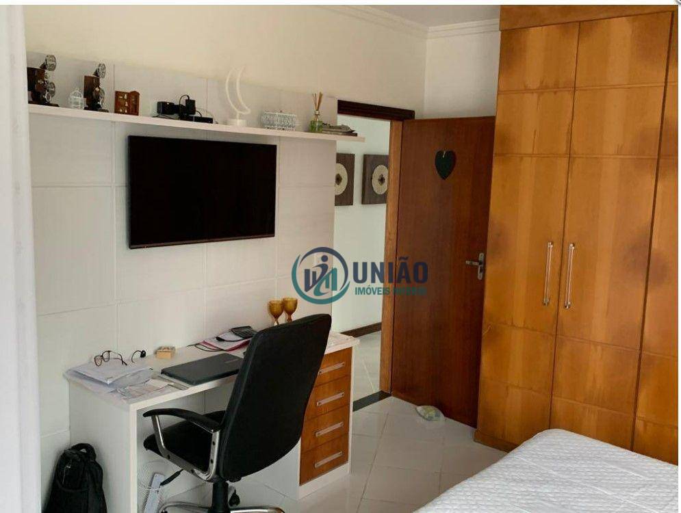 Casa de Condomínio à venda com 6 quartos, 330m² - Foto 40