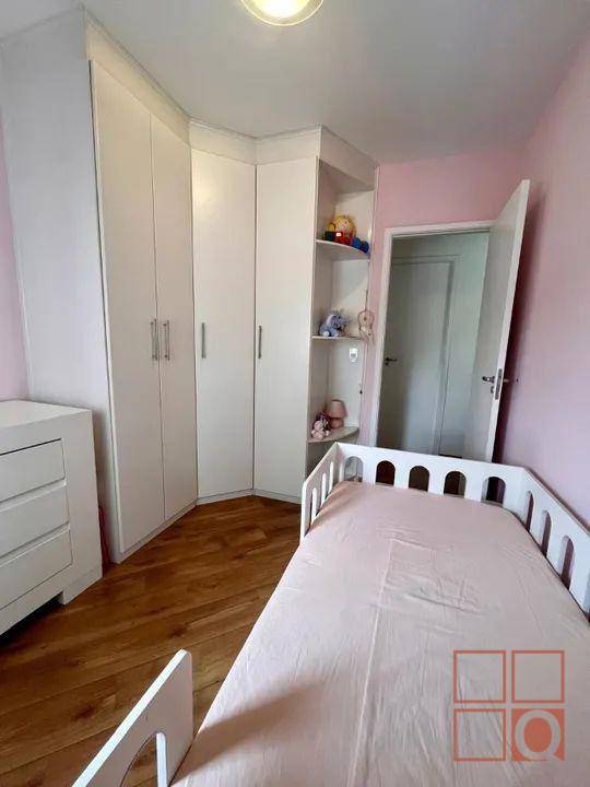 Apartamento à venda com 2 quartos, 63m² - Foto 4