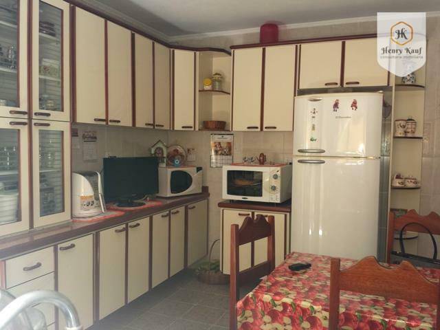 Sobrado à venda com 5 quartos, 250m² - Foto 31