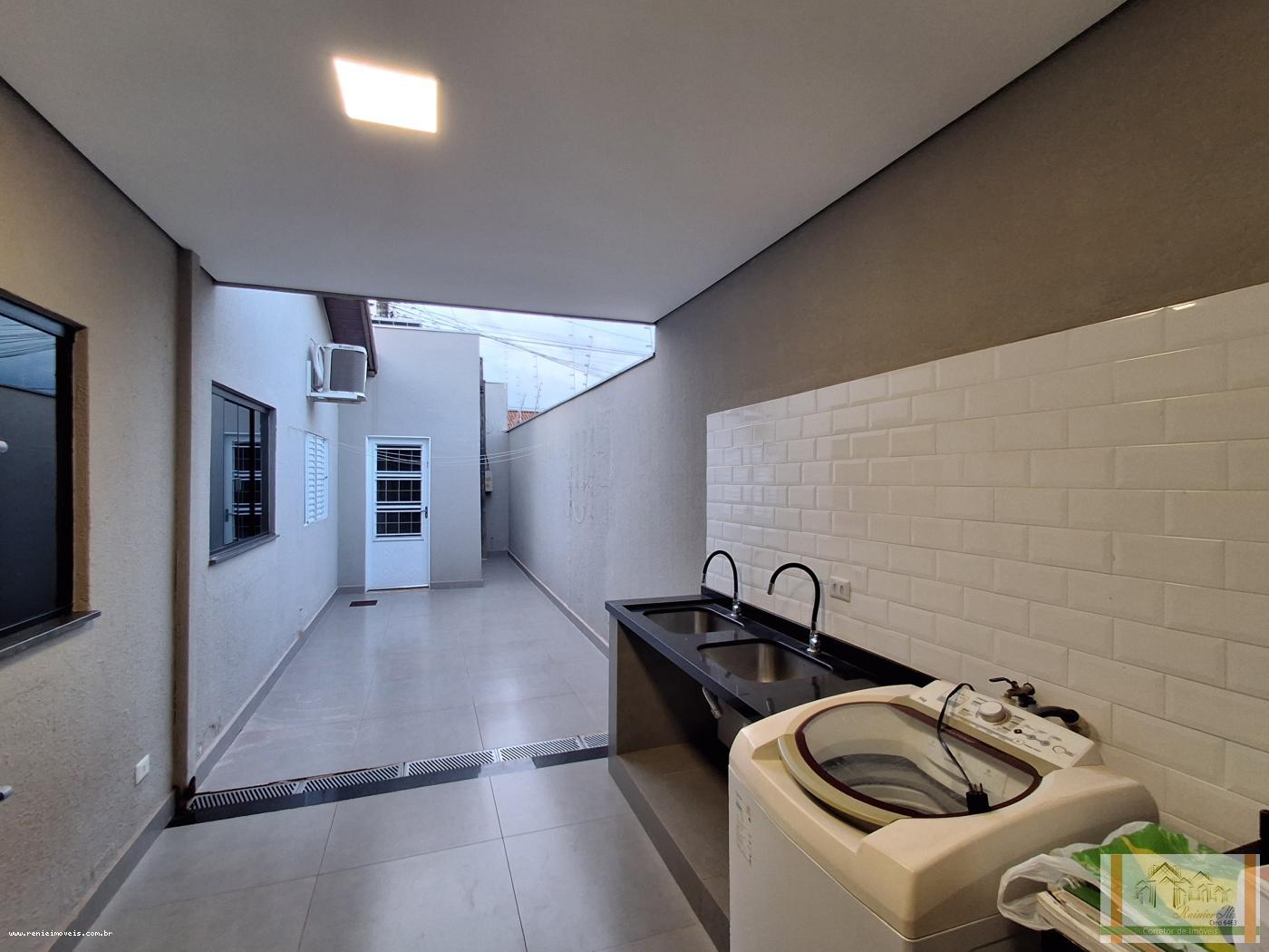 Casa à venda com 3 quartos, 450m² - Foto 13