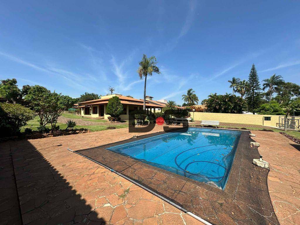 Chácara à venda com 6 quartos, 500m² - Foto 1
