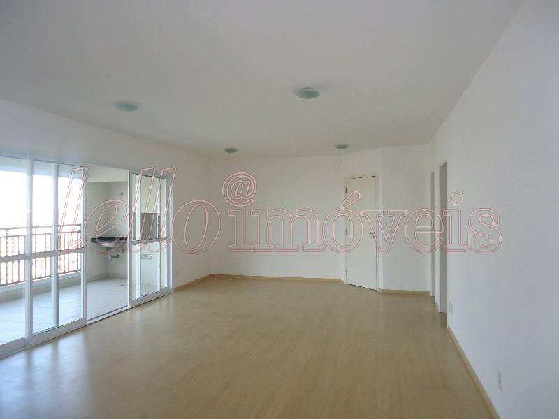 Apartamento para alugar com 3 quartos, 140m² - Foto 1