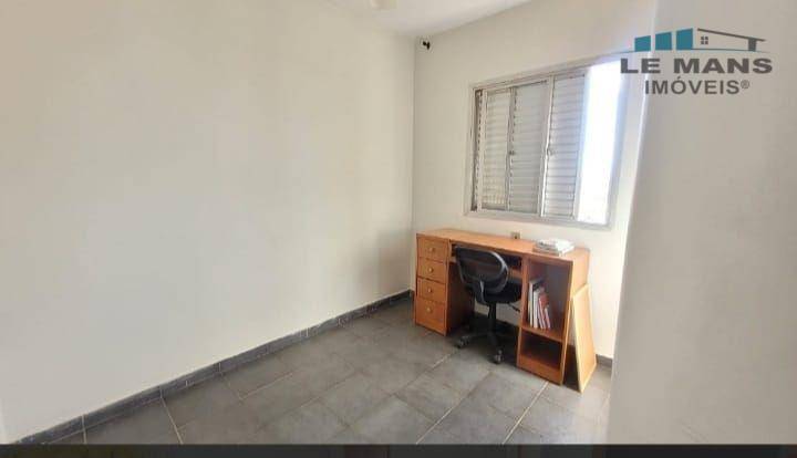 Apartamento à venda com 3 quartos, 90m² - Foto 12