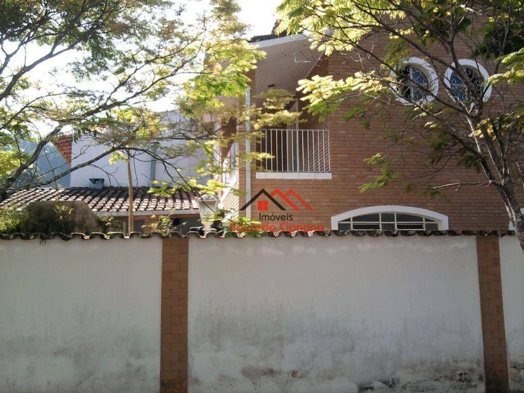 Sobrado à venda com 4 quartos, 218m² - Foto 8