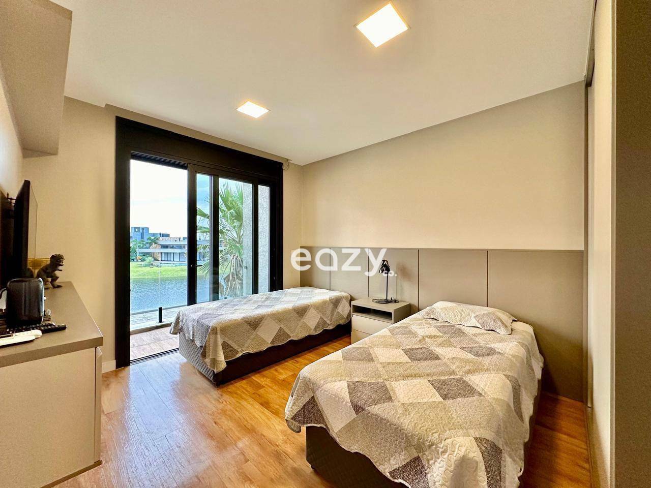 Sobrado à venda com 4 quartos, 245m² - Foto 24