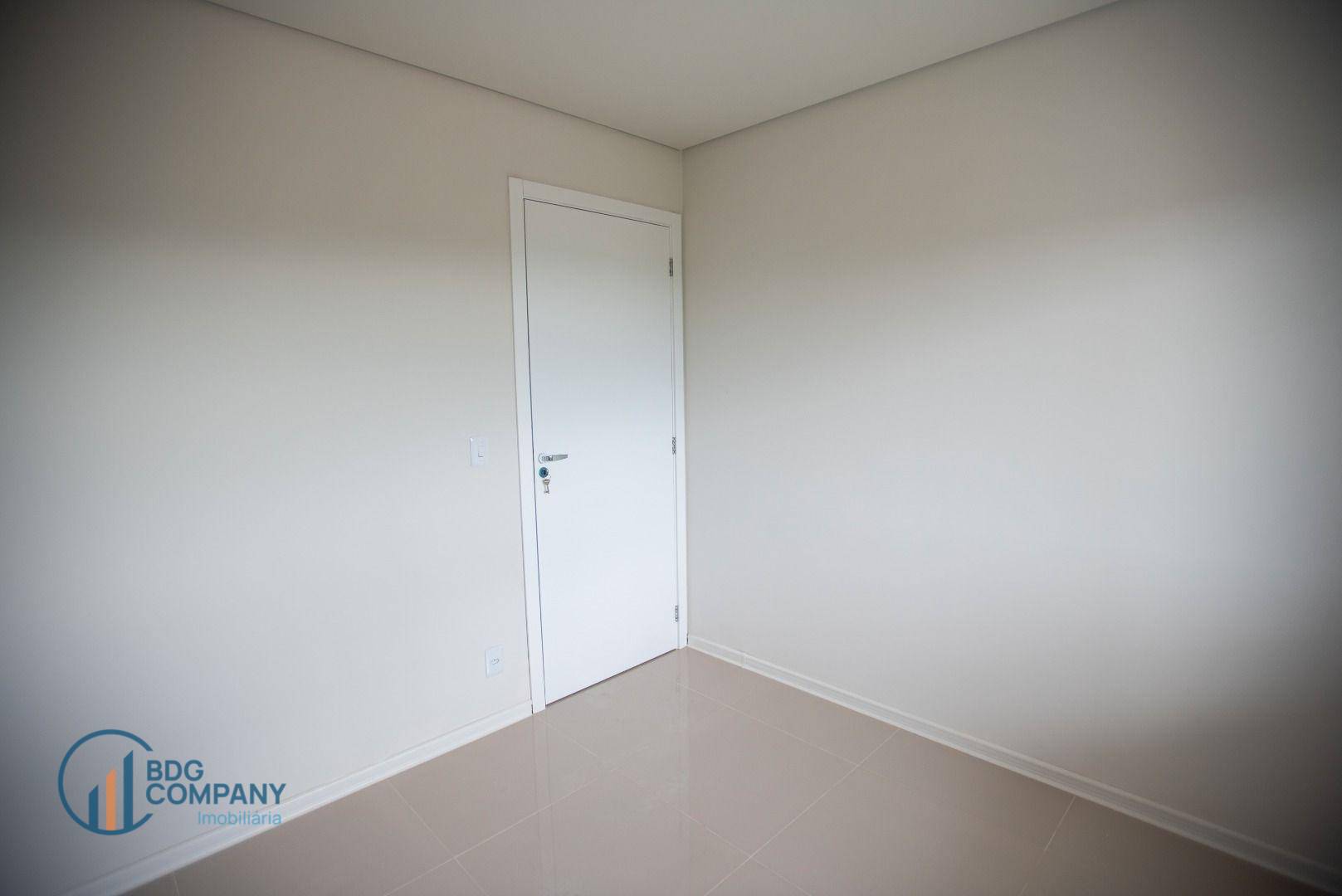 Apartamento à venda com 3 quartos, 87m² - Foto 13