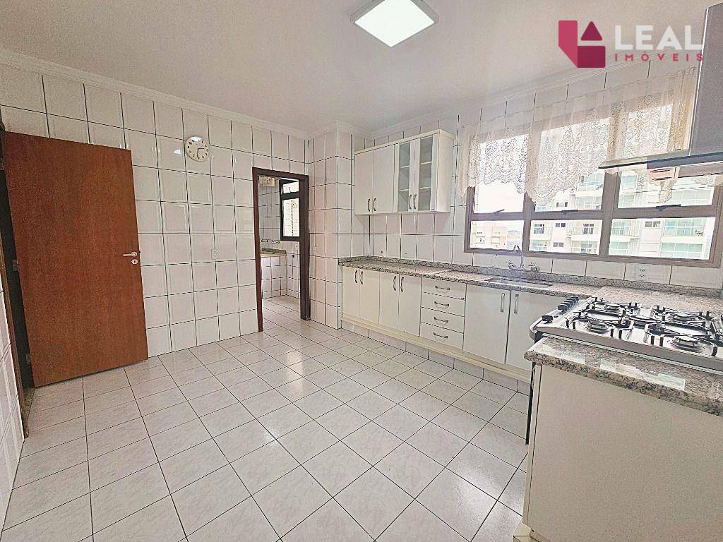 Apartamento à venda e aluguel com 4 quartos, 137m² - Foto 9