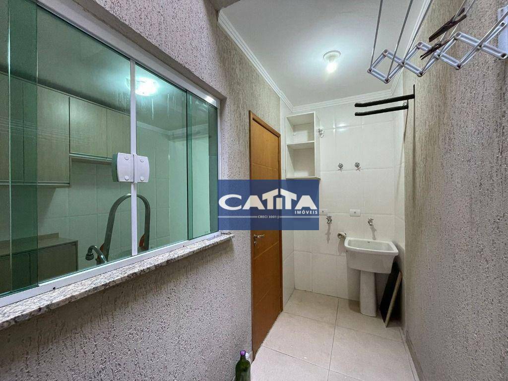 Sobrado para alugar com 2 quartos, 65m² - Foto 5