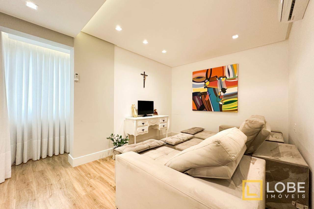 Apartamento à venda com 4 quartos, 222m² - Foto 14