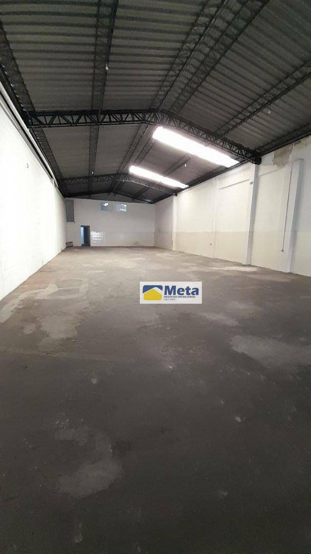 Depósito-Galpão-Armazém para alugar, 420m² - Foto 4