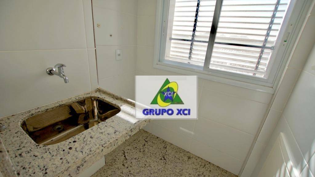 Apartamento à venda com 2 quartos, 65m² - Foto 2