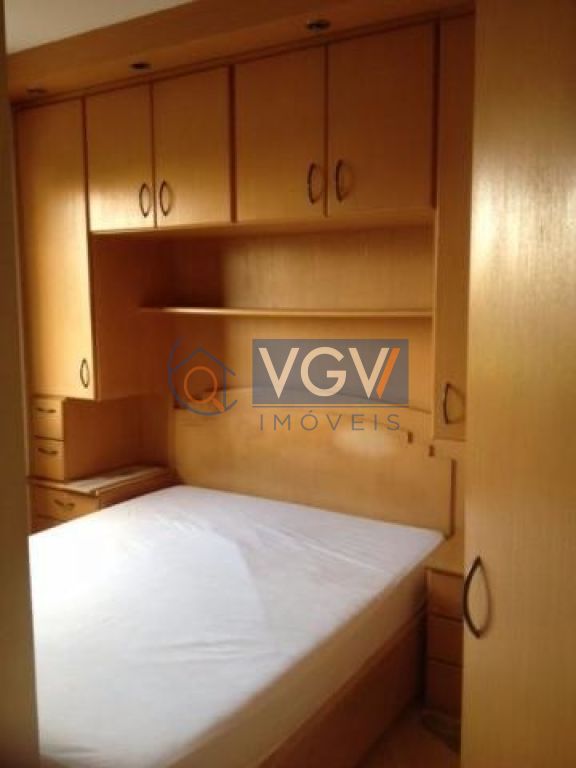 Apartamento à venda com 3 quartos, 90m² - Foto 11