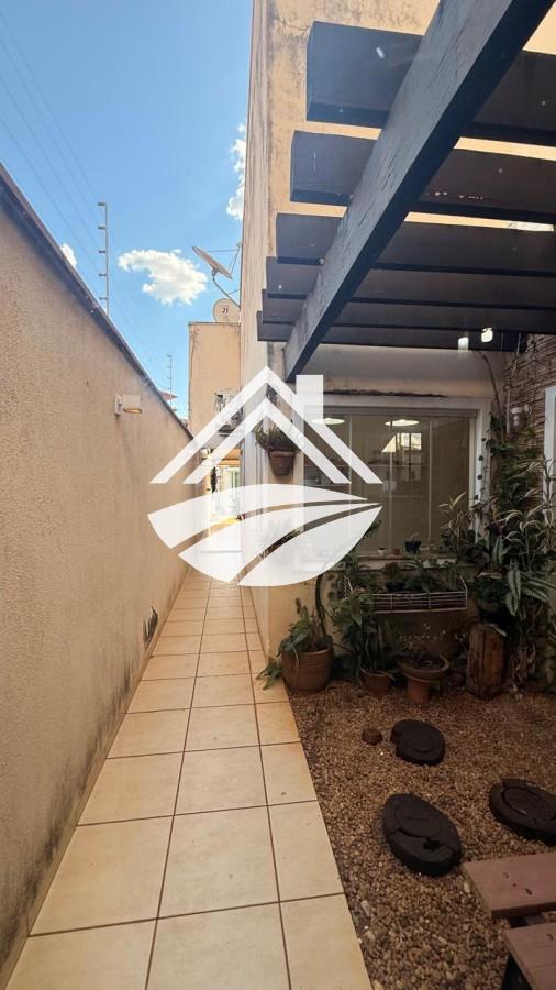 Casa à venda com 4 quartos, 372m² - Foto 27