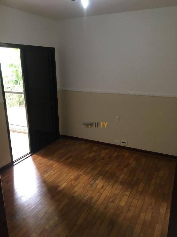 Apartamento à venda com 4 quartos, 245m² - Foto 9