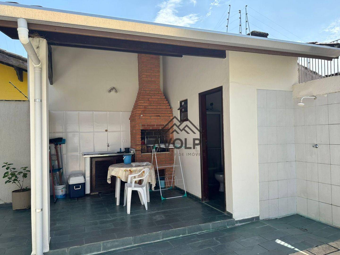 Casa à venda com 3 quartos, 135m² - Foto 2