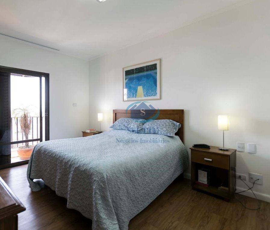 Apartamento à venda com 3 quartos, 221m² - Foto 12