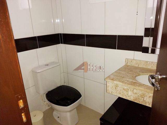 Sobrado à venda com 4 quartos, 200m² - Foto 5