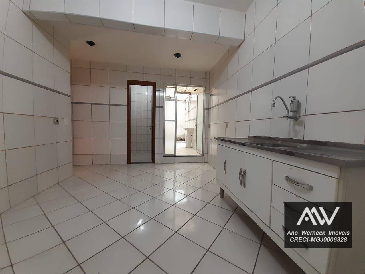 Apartamento à venda com 2 quartos, 67m² - Foto 13