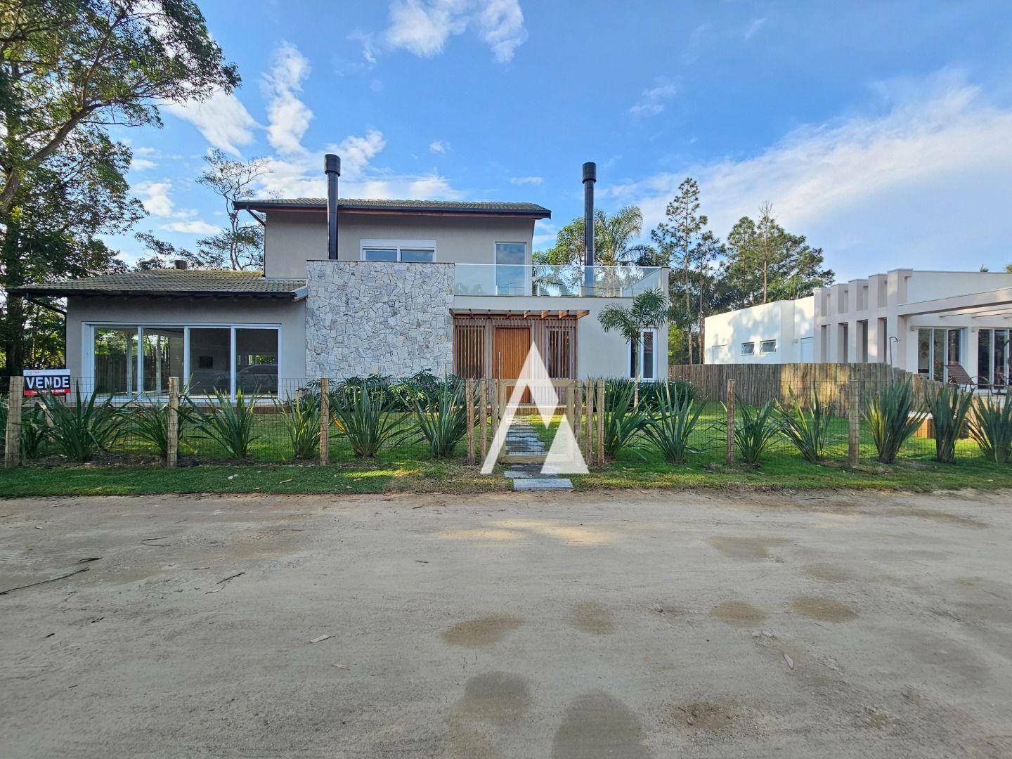 Casa de Condomínio à venda com 4 quartos, 245m² - Foto 5