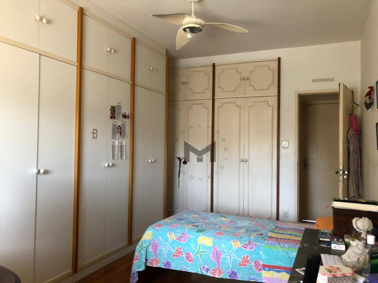 Apartamento à venda com 4 quartos, 239m² - Foto 8