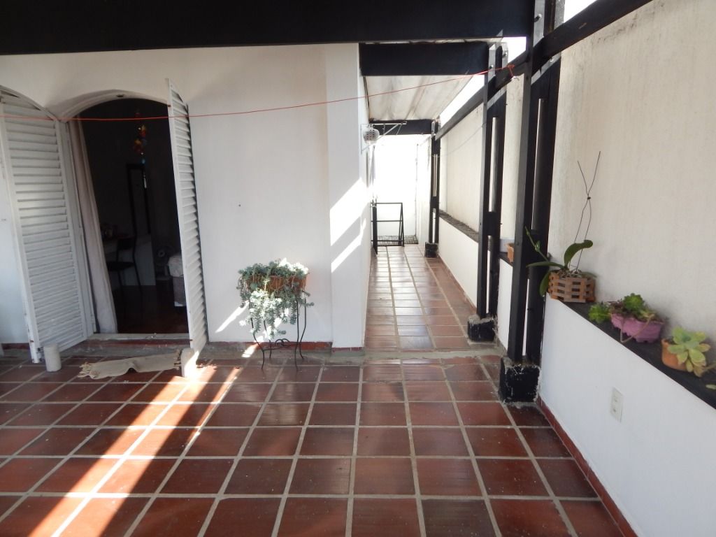 Sobrado à venda com 4 quartos, 250m² - Foto 21