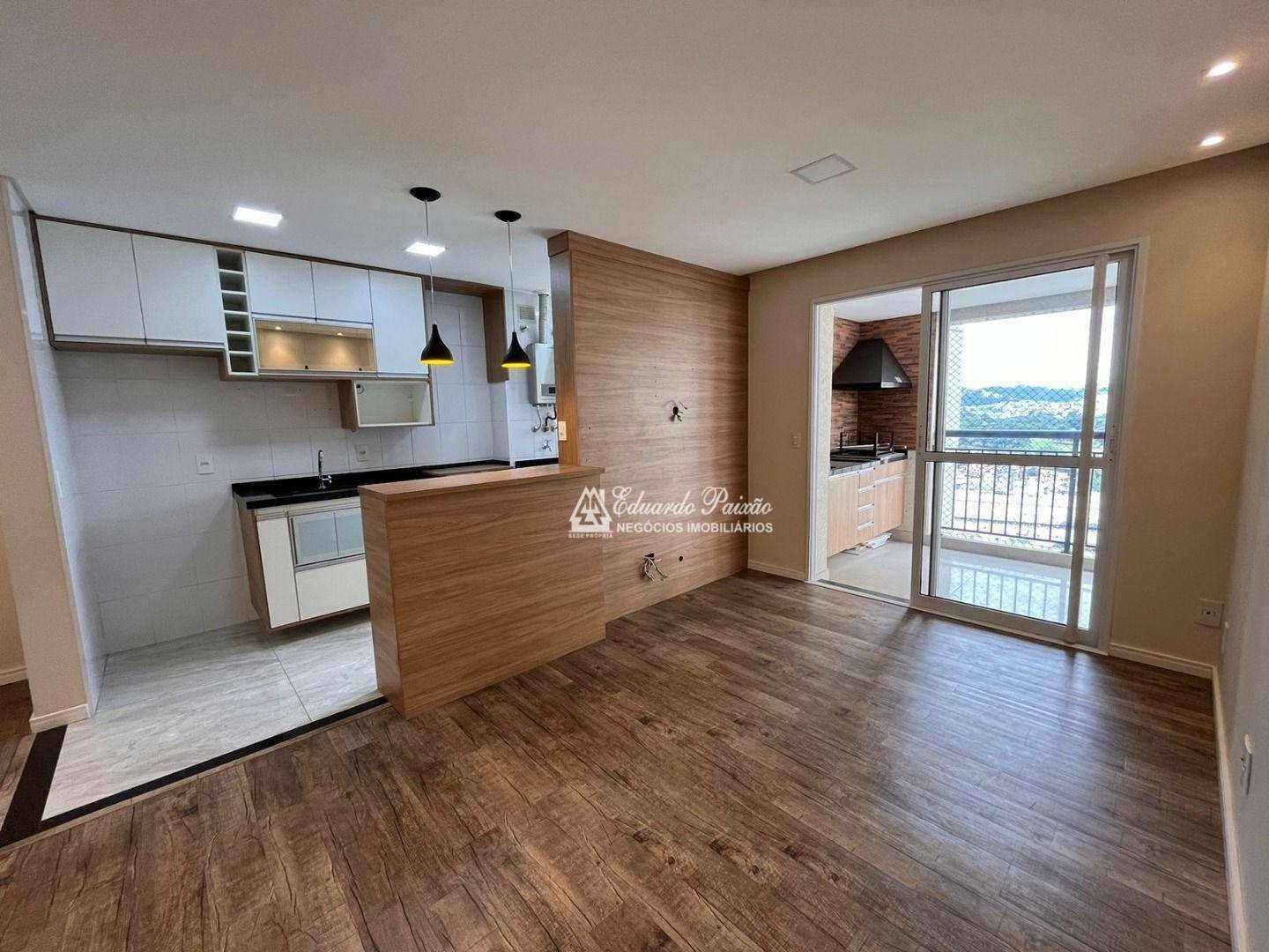 Apartamento à venda com 2 quartos, 65m² - Foto 1