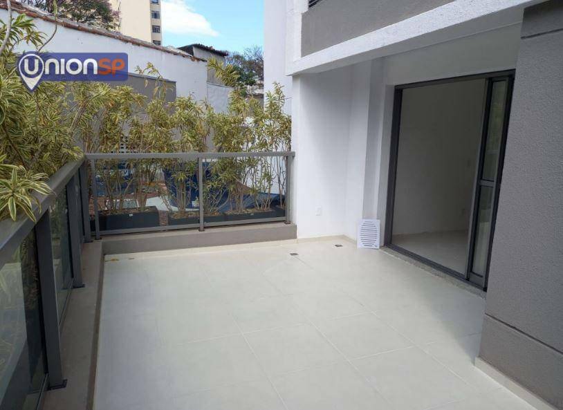 Apartamento à venda com 1 quarto, 42m² - Foto 2