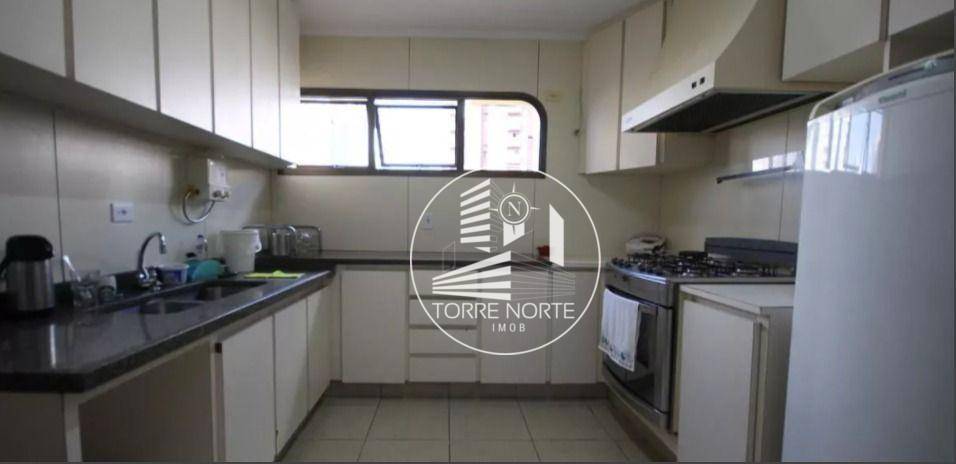 Apartamento à venda com 4 quartos, 350m² - Foto 5