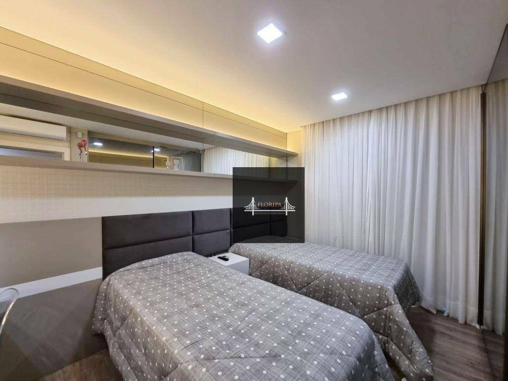 Casa à venda com 4 quartos, 360m² - Foto 15