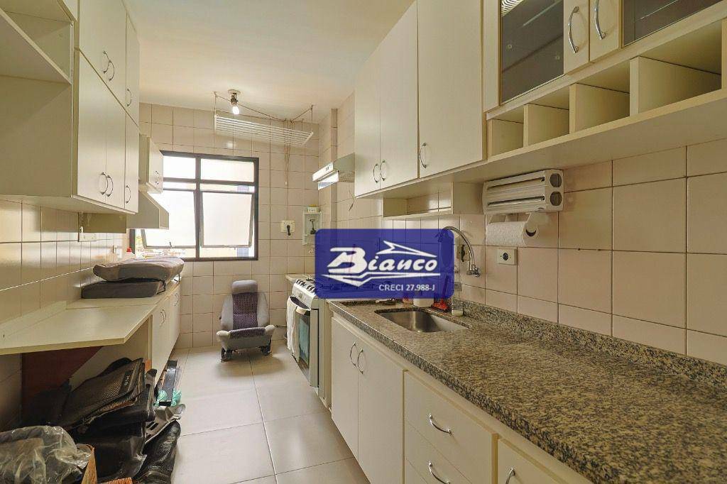 Apartamento à venda com 2 quartos, 62m² - Foto 2