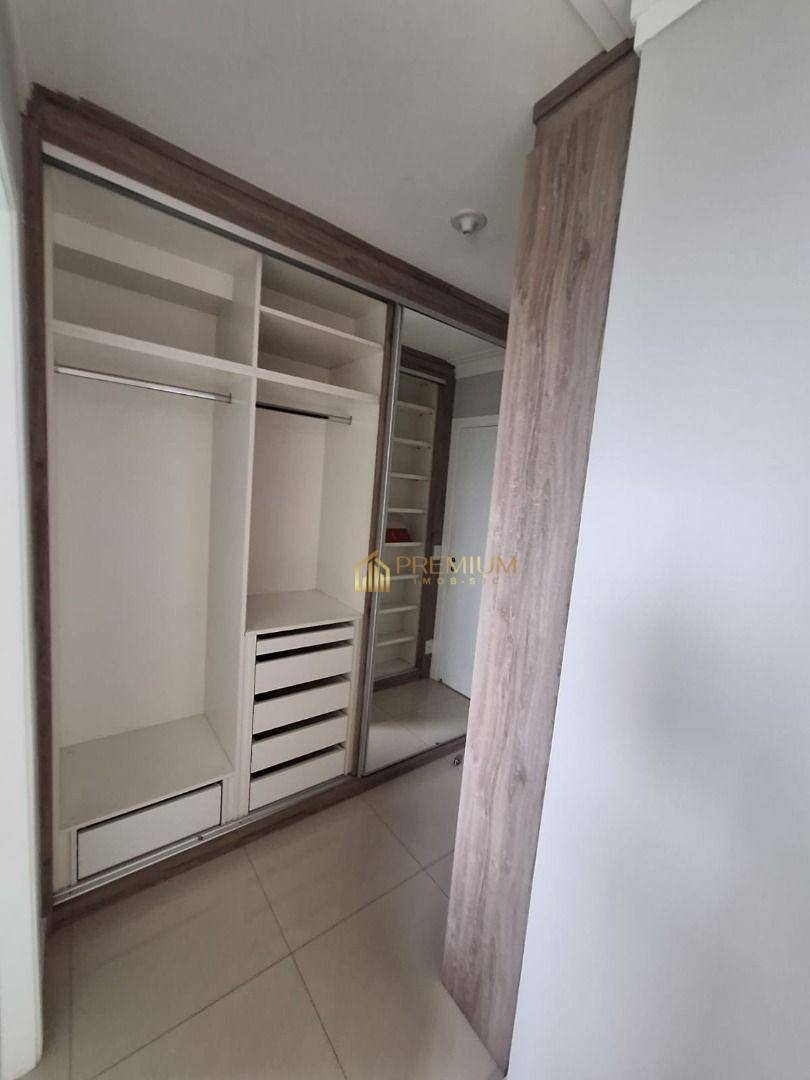 Apartamento à venda com 3 quartos, 99m² - Foto 35