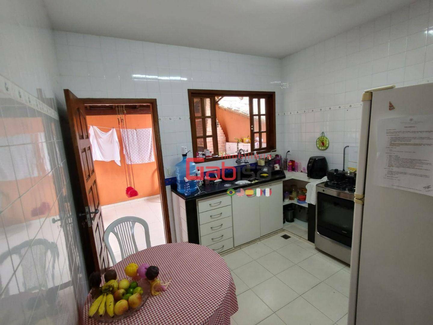 Casa à venda e aluguel com 3 quartos, 225m² - Foto 24