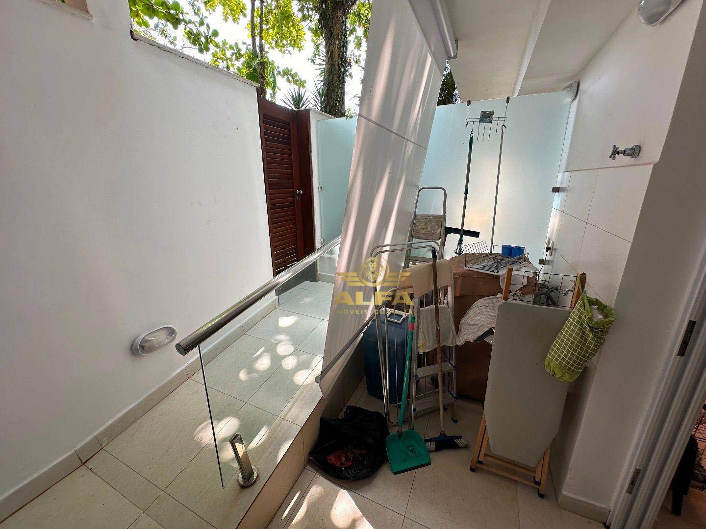 Casa de Condomínio à venda com 3 quartos, 250m² - Foto 31