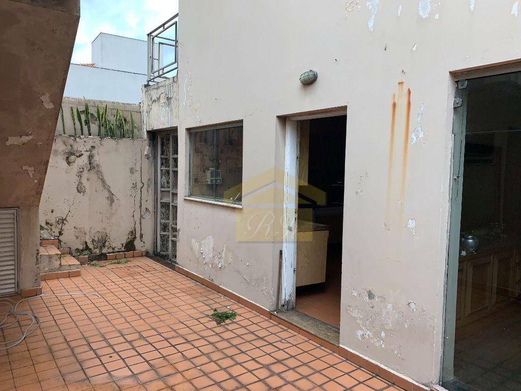 Sobrado à venda com 4 quartos, 304m² - Foto 24