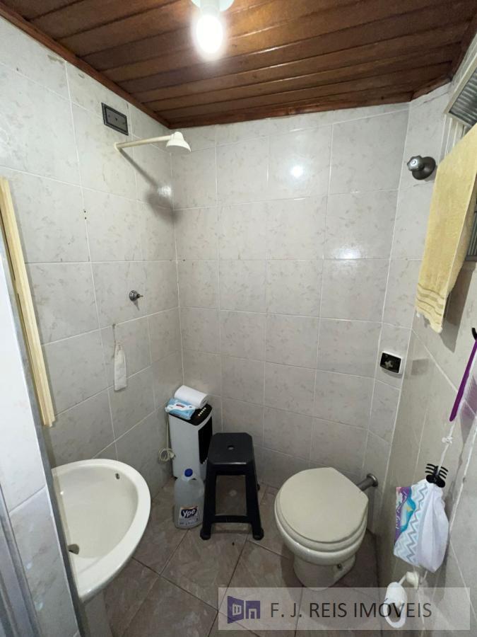 Casa à venda com 2 quartos, 174m² - Foto 11