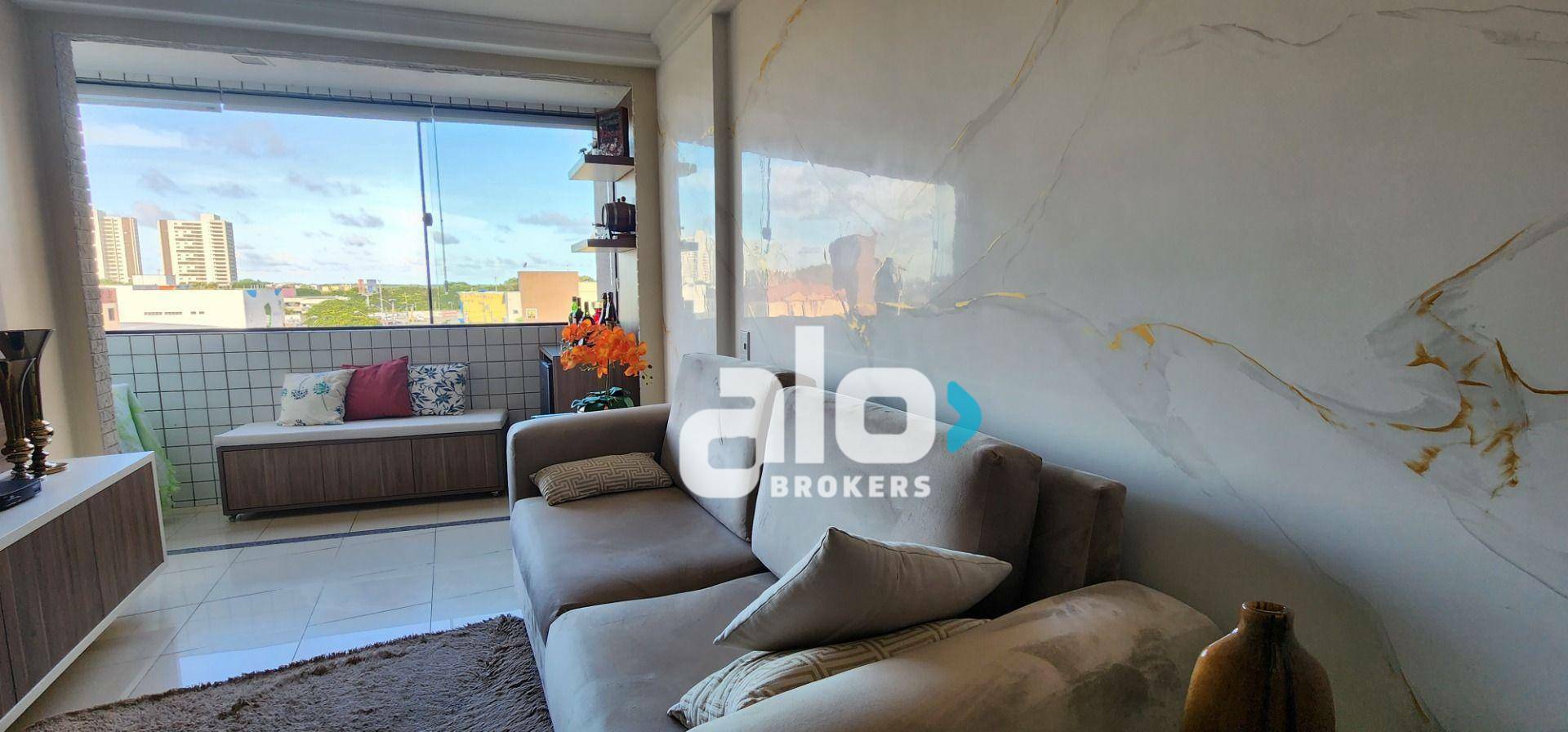 Apartamento à venda com 2 quartos, 67m² - Foto 4