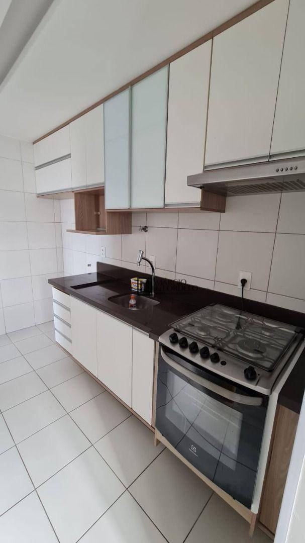 Apartamento à venda com 3 quartos, 72m² - Foto 4