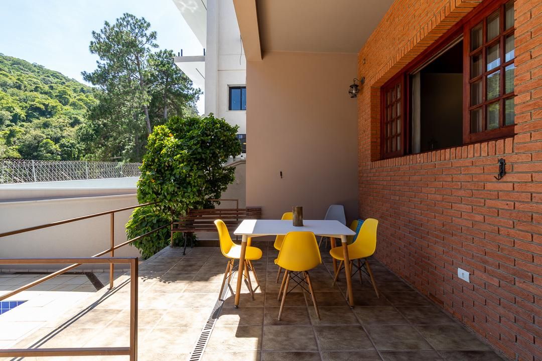 Casa de Condomínio à venda com 4 quartos, 350m² - Foto 25