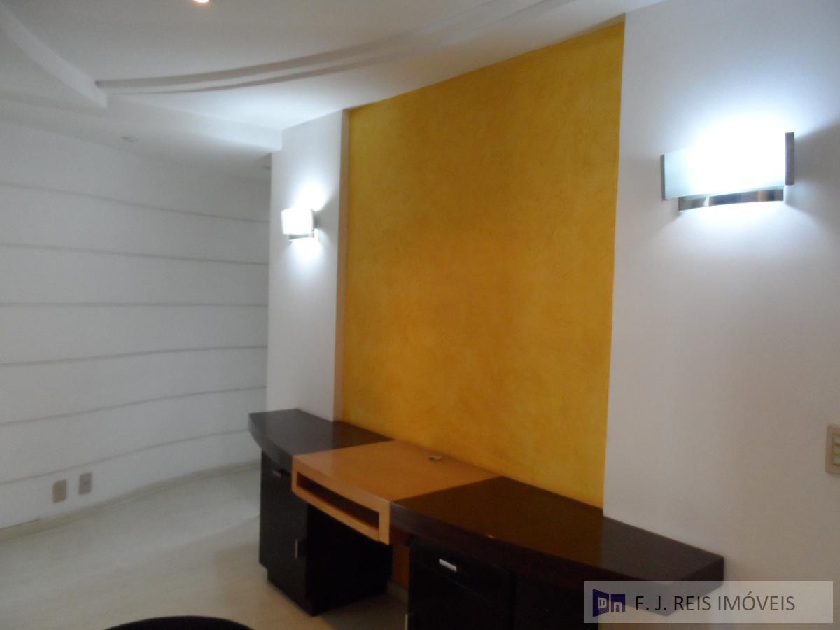 Apartamento à venda com 3 quartos, 180m² - Foto 16