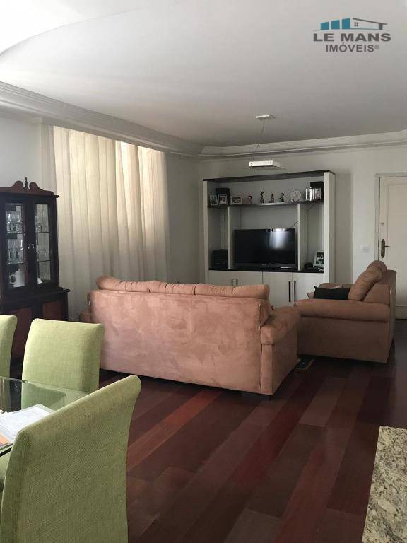 Apartamento à venda com 3 quartos, 156m² - Foto 6